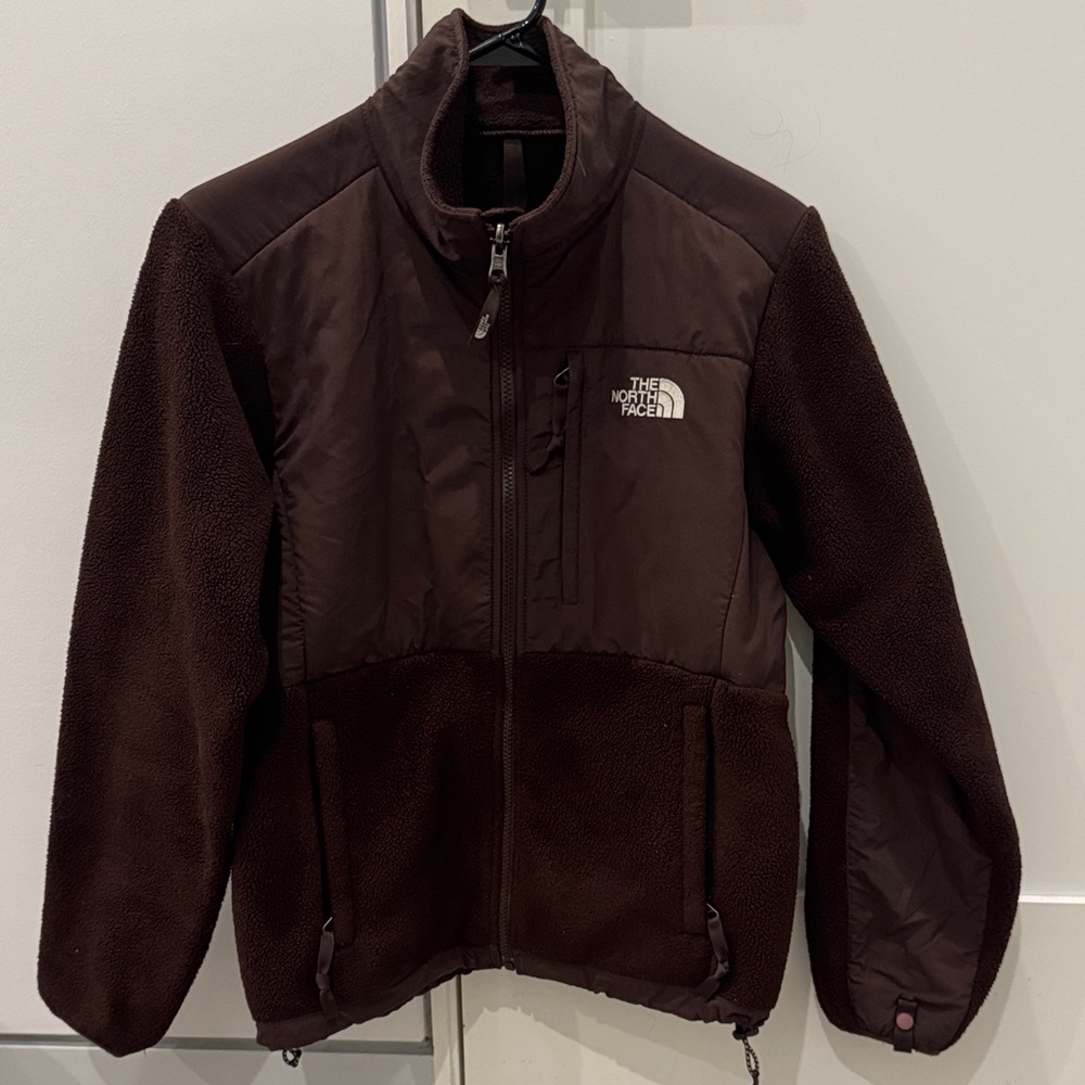 The North Face women’s Dark Brown fleece Jacket